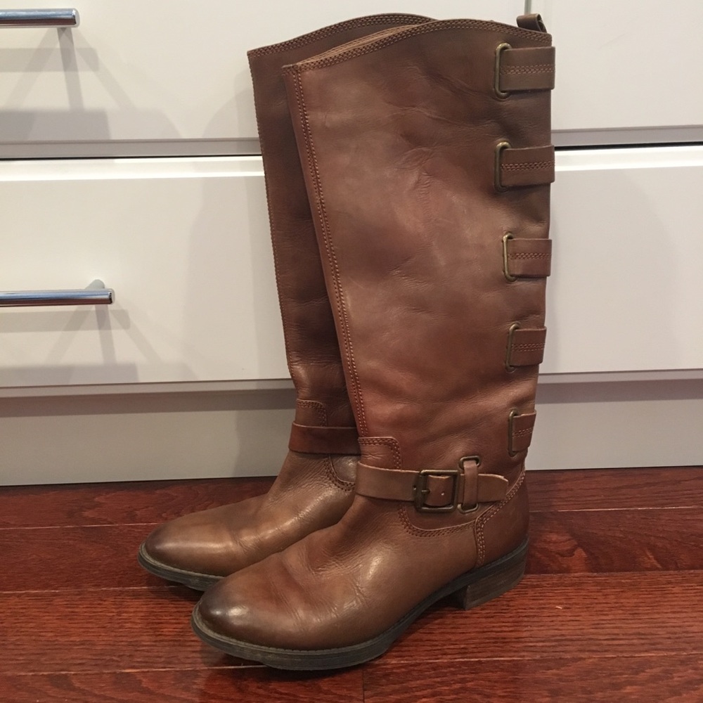 Brown boots